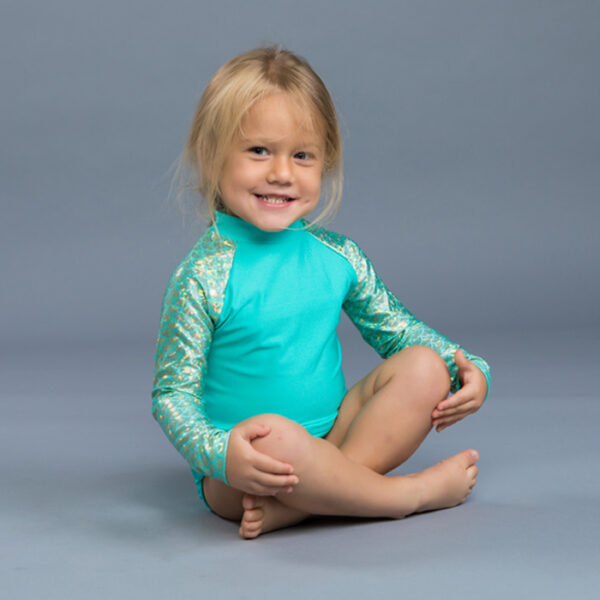 5452 Girls Aqua Long Sleeve Rash Guard